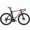Vélo Route TREK Madone SLR 6 ETap Bleu Rouge 2 Vélo Route TREK Madone SLR 6 ETap Bleu Rouge -Accessoires Vélo Importe Boutique trek22 madslr6br47 Velo Route TREK Madone SLR 6 eTap Bleu Rouge 1x1200